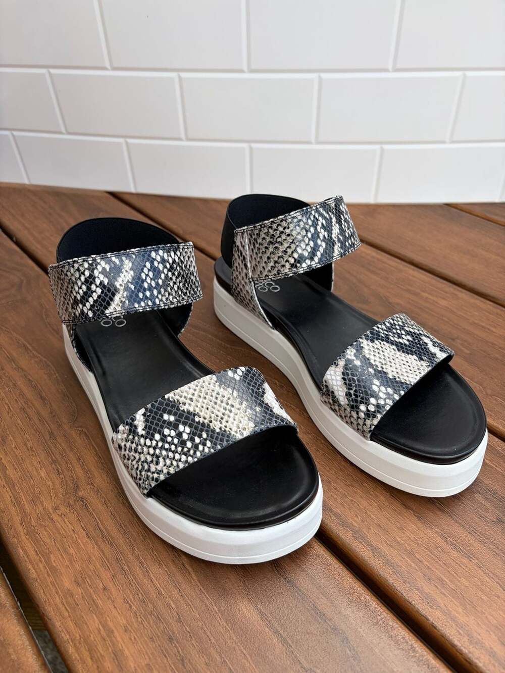NIB Franco Sarto L-Kana Leather Platform Sport Sandals Snakeskin Print Size 9M